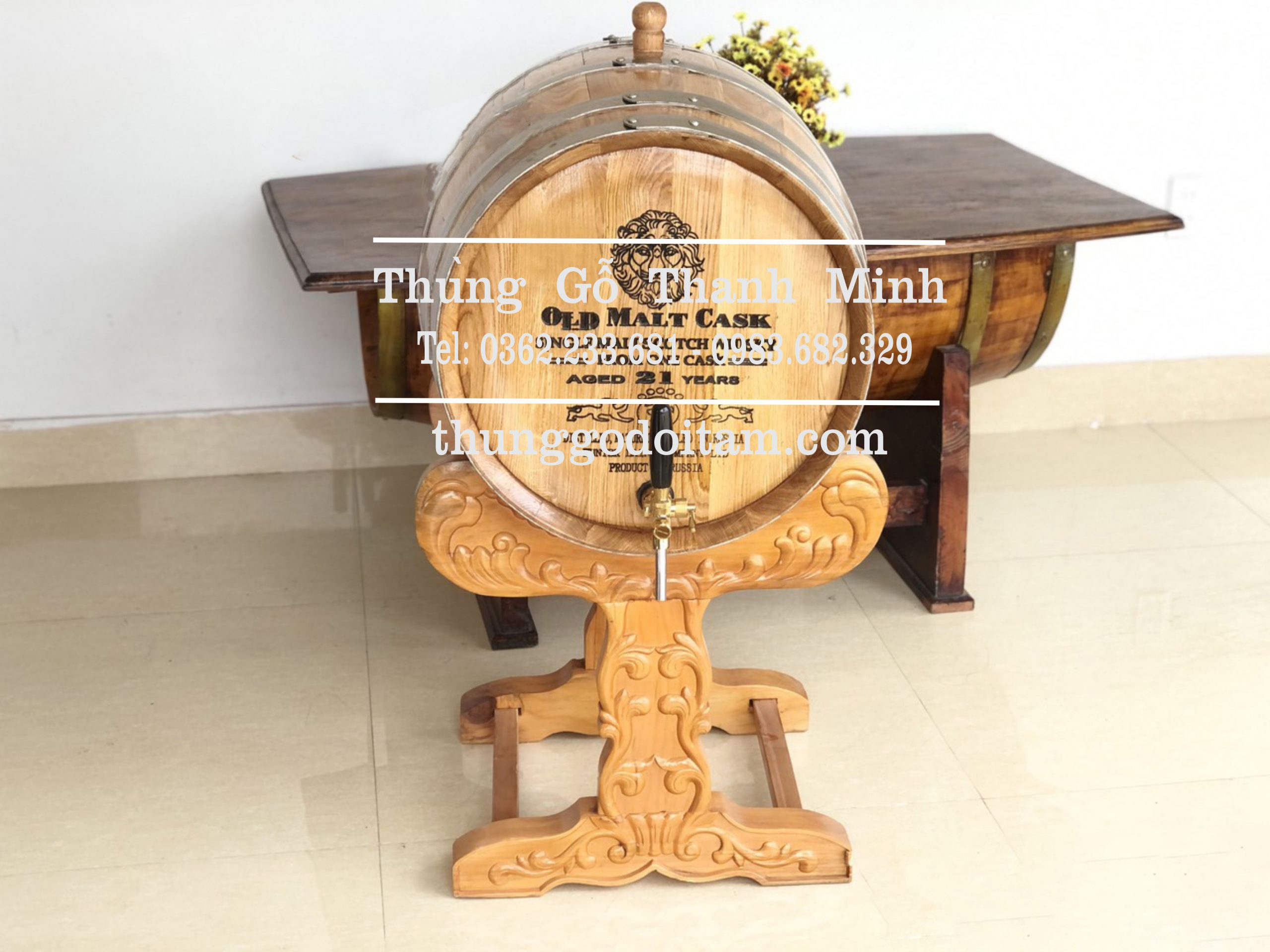 Bình rượu gỗ sồi chân đỡ trạm khắc phù hợp với kiểu dáng thùng - Xưởng Thanh Minh